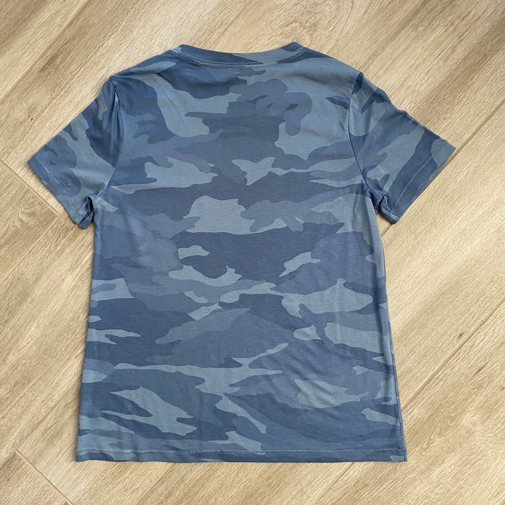 Splendid Blue Camo Crew Neck Short Sleeve T-Shirt Size Small - Picture 6 of 9